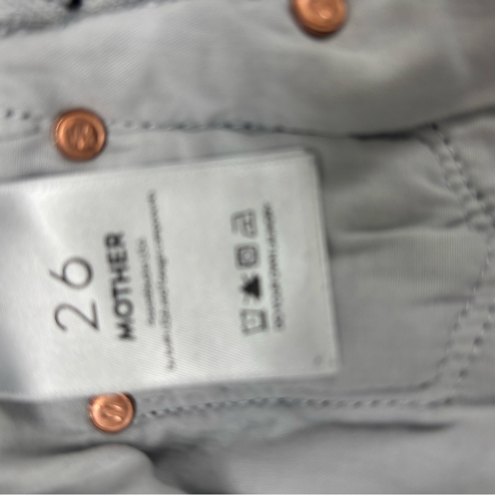 MOTHER Gray The Swooner Ankle Zip Skinny Jeans with Signature Stitching - Picture 6 of 7